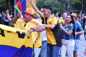 GALERÍA: Toman aficionados colombianos el Ángel de la Independencia previo a su debut mundialista 4 WhatsApp Image 2026 06 16 at 18.00.48