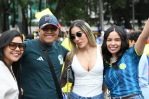 GALERÍA: Toman aficionados colombianos el Ángel de la Independencia previo a su debut mundialista 1 WhatsApp Image 2026 06 16 at 18.01.04