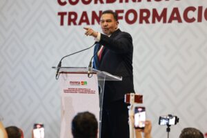 Formaliza Cruz Pérez Cuéllar registro en Morena para coordinar la Transformación en Chihuahua 3 WhatsApp Image 2026 06 23 at 12.02.17