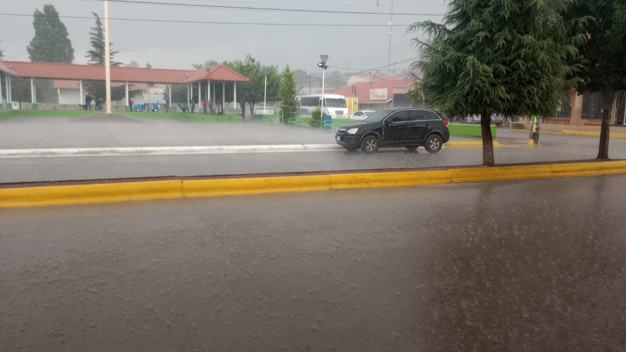 Prevé Protección Civil calor y lluvias con actividad eléctrica en Chihuahua