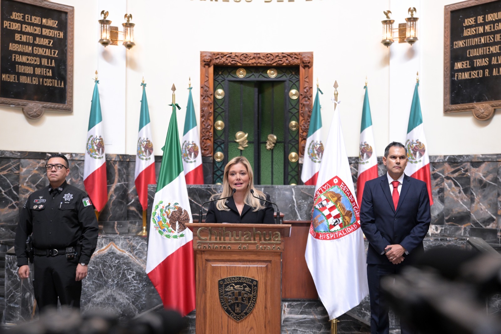 Designa Maru Campos a Gilberto Loya al frente de la Fiscalía y nombra ...